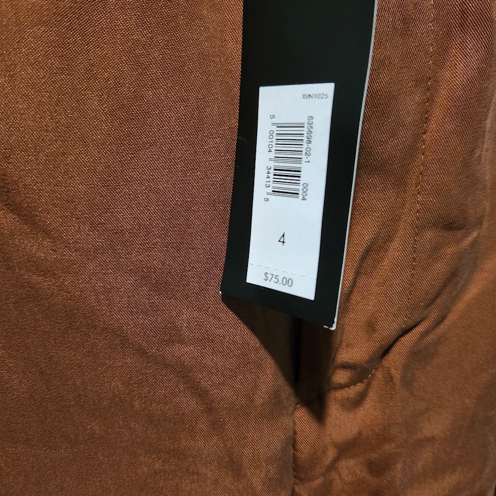 Banana Republic NWT size 4 wide leg pants